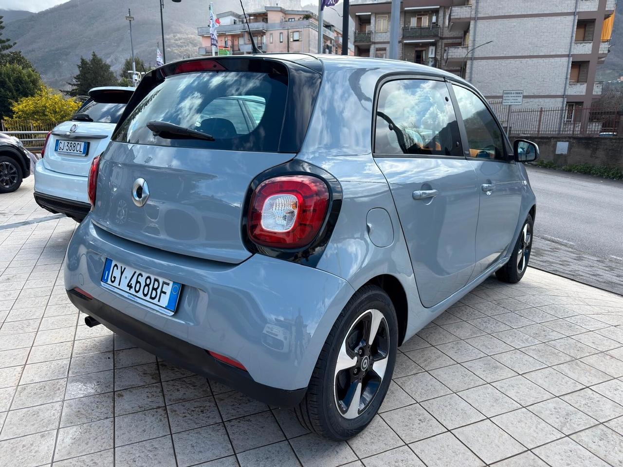 Smart ForFour 1.0 Benzina 2016 – Garanzia Shock