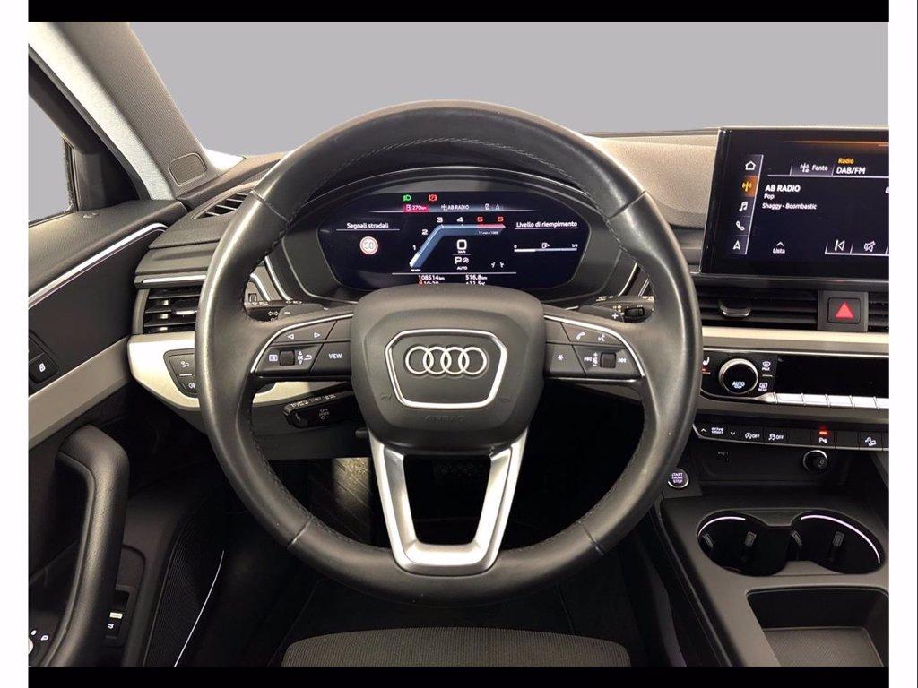 AUDI A4 allroad 40 2.0 tdi mhev identity contrast quattro 204cv s-tronic del 2022