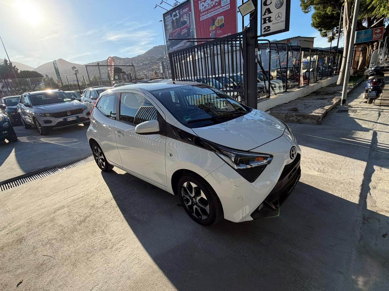 Toyota Aygo 1.0 VVT-i 69 CV 5 porte x-clusiv