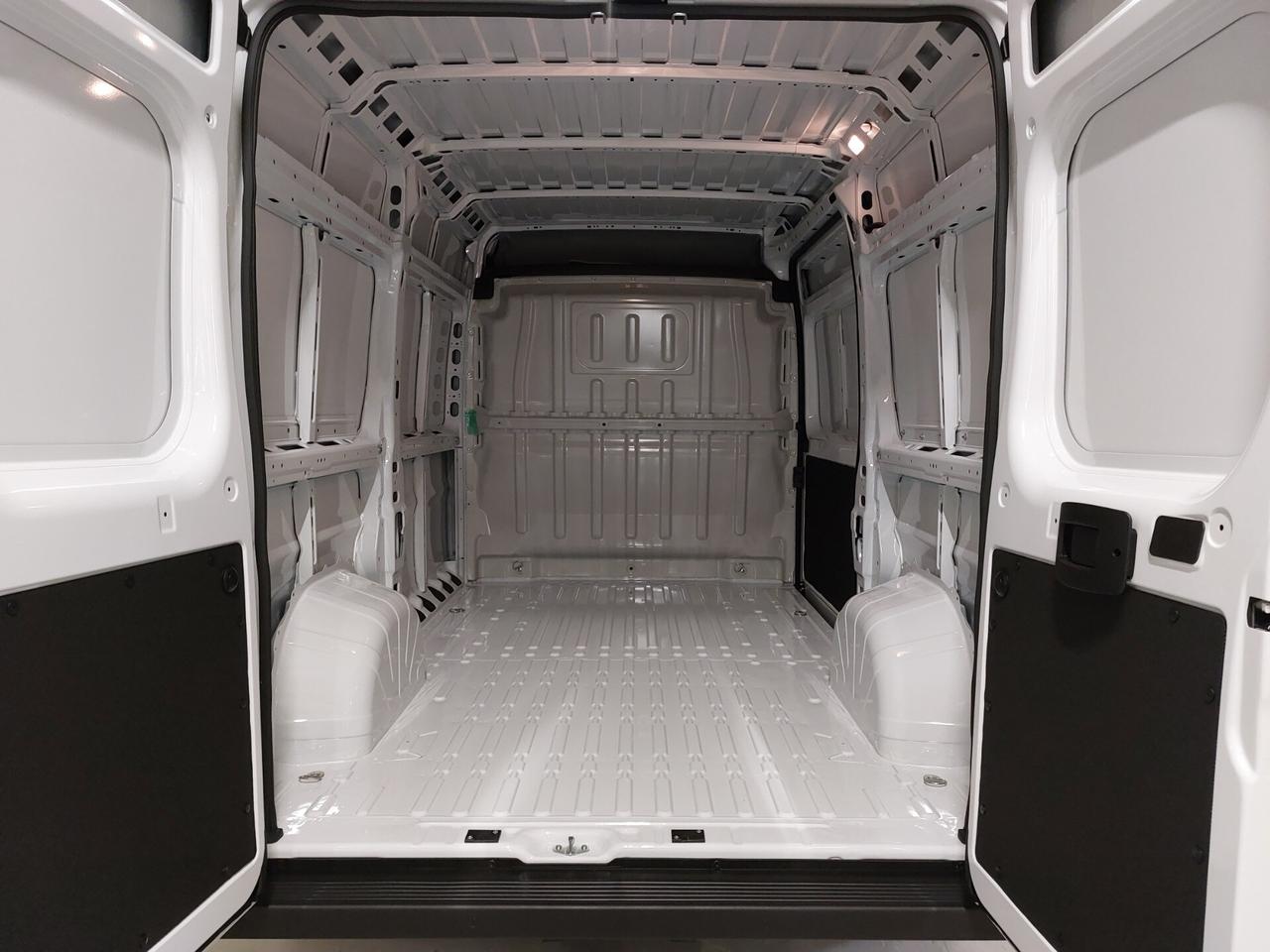 FIAT Ducato (4ª serie) Ducato 33 2.2 Mjt 140CV...
