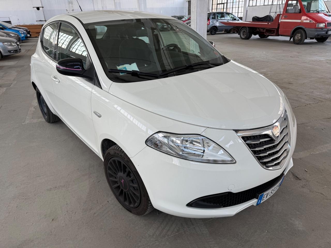 Lancia Ypsilon 1.2 69 CV Elefantino km 58.000