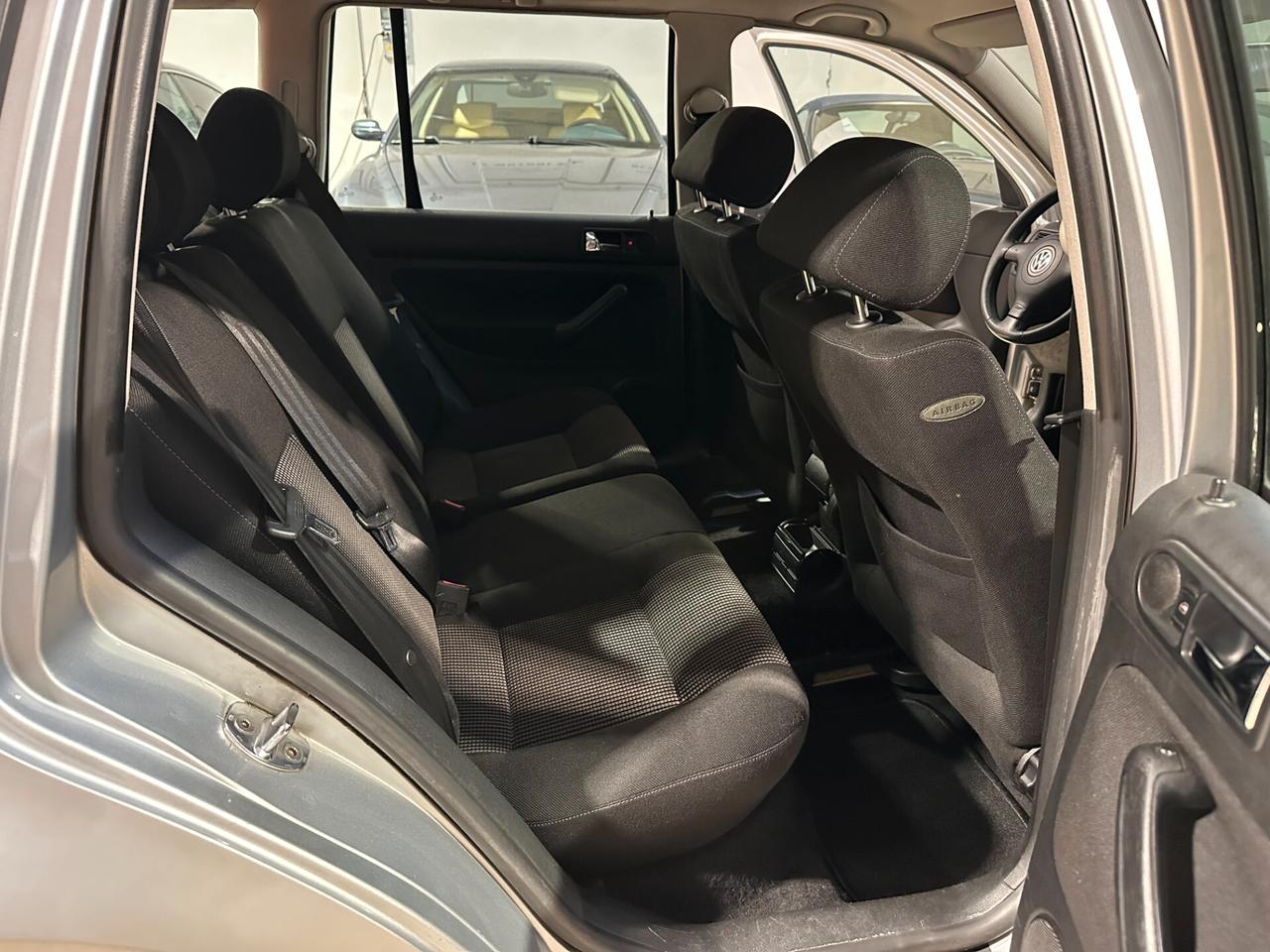 Volkswagen Golf 1.6 Variant Comfortline UNICOPROPRIETARIO
