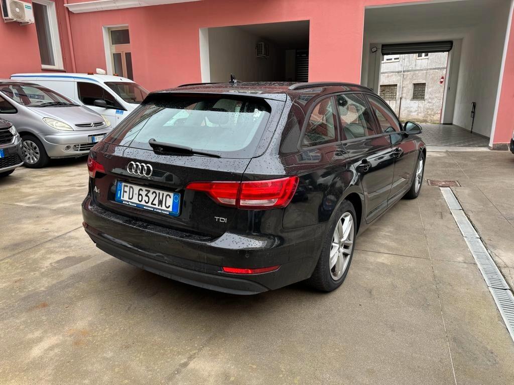Audi A4 Avant 2.0 TDI 150 CV Business