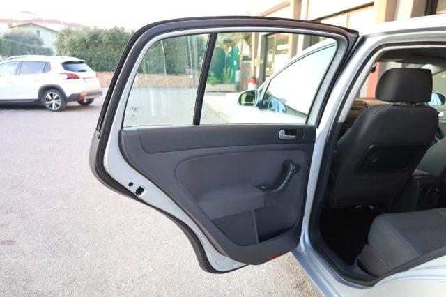 VOLKSWAGEN Golf Plus 1.6 16V FSI Sportline TAGLIANDATA REGOLARMENTE