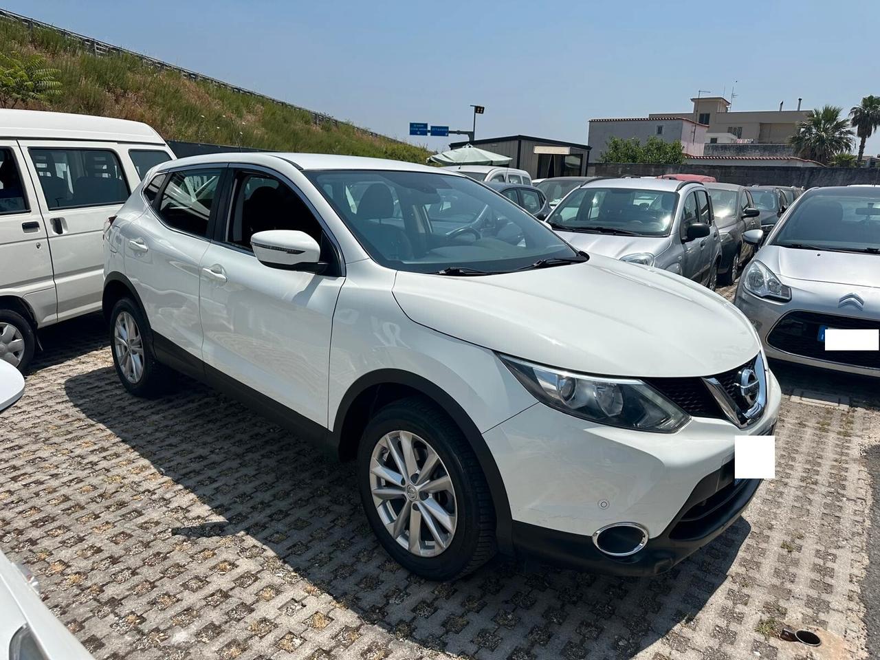Nissan Qashqai 1.5 dCi Tekna-04/2016