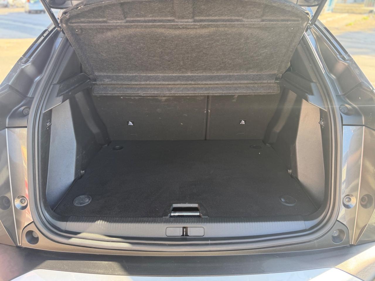 Peugeot 2008 BlueHDi 130 S&S EAT8 GT Pack