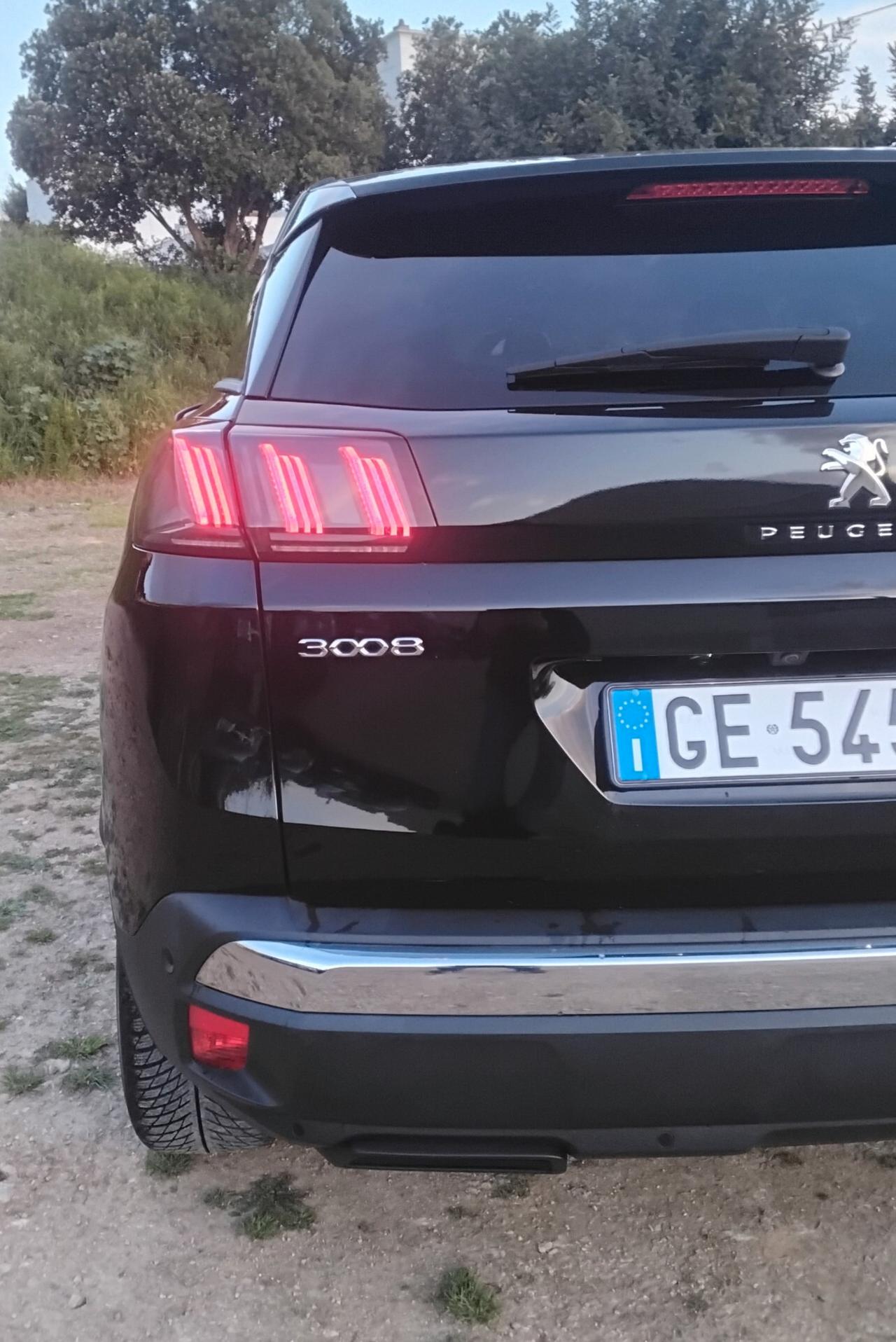 Peugeot 3008 BlueHDi 130 S&S EAT8 Allure