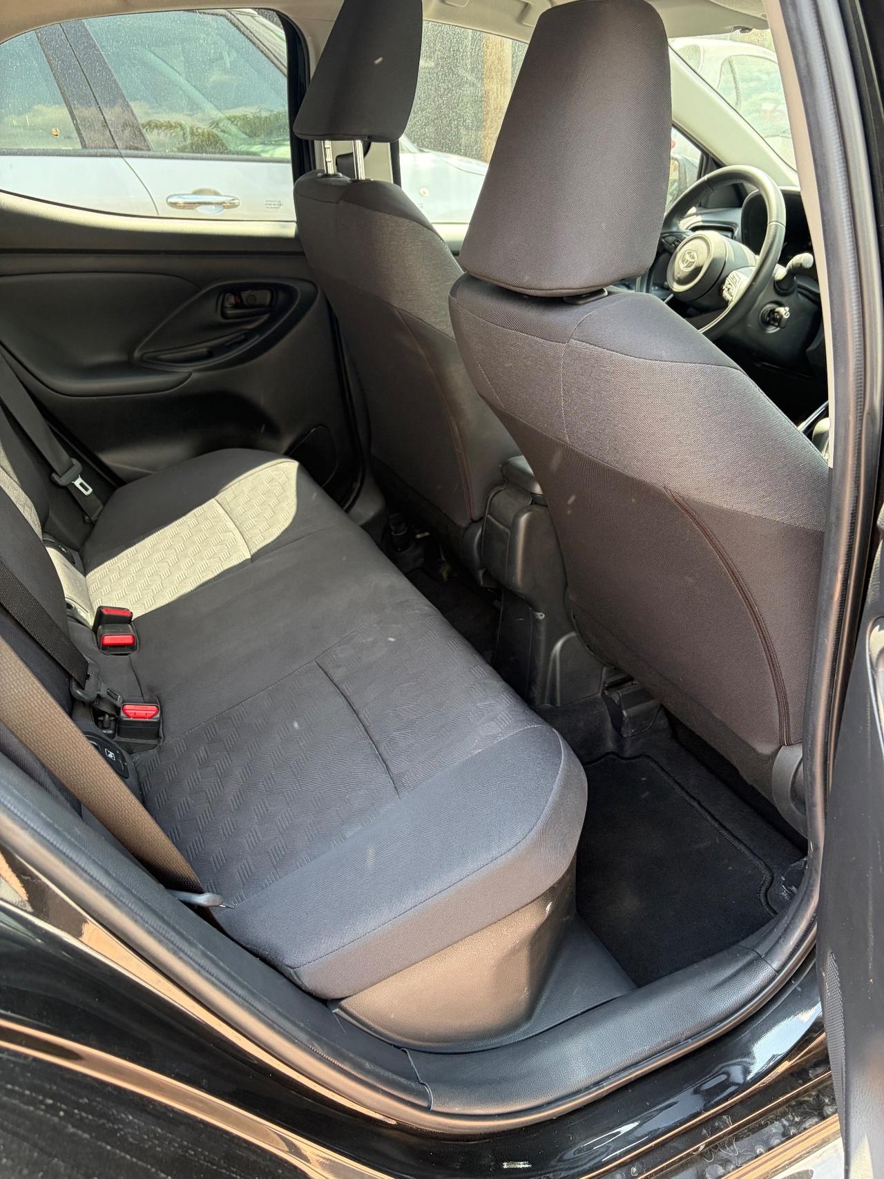 Toyota Yaris 1.5 Hybrid 5 porte Trend