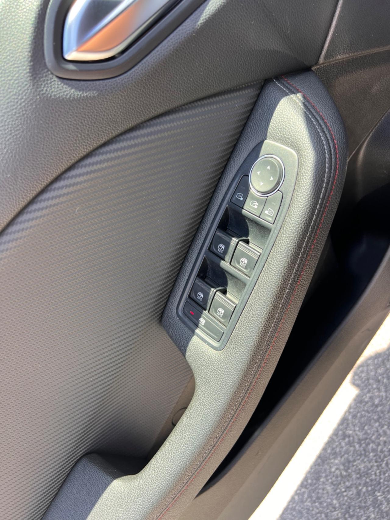 Renault Clio R-Line 1.6 Hybrid 140cv
