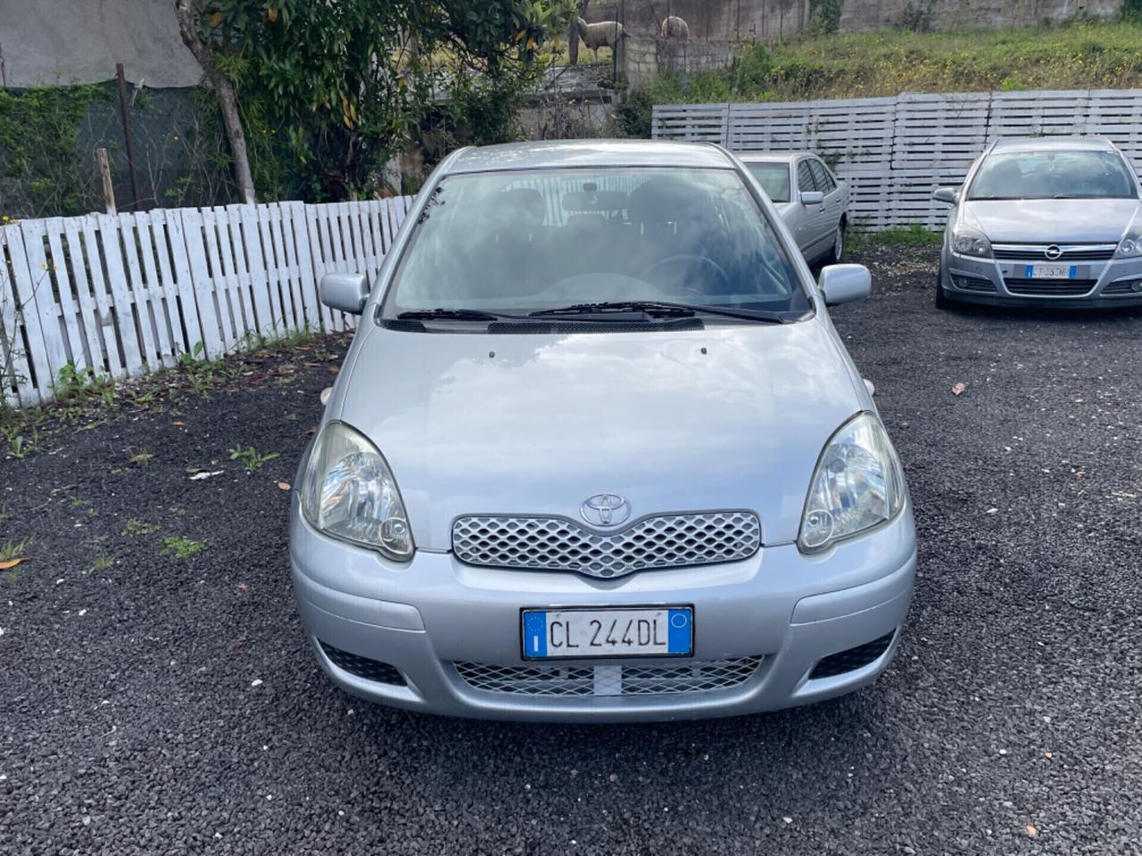 Toyota Yaris 1.4 tdi D-4D cat 5 porte Sol