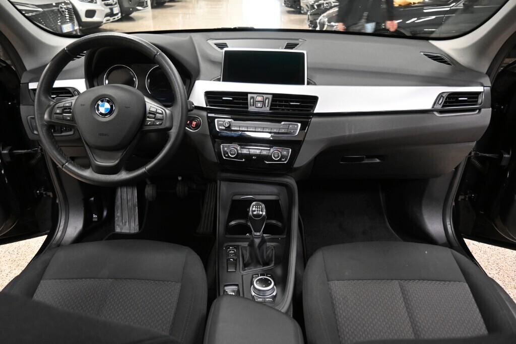 BMW X1 16D 115CV S-DRIVE 6M. BUSINESS ADVANTAGE ( FARI LED - NAVI - PARK ASSISTANT - TETTO PANORAMICO APR. )