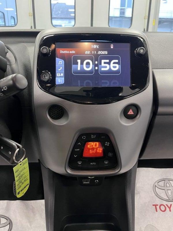 Toyota Aygo Aygo Connect 1.0 VVT-i 72 CV 5 porte x-play