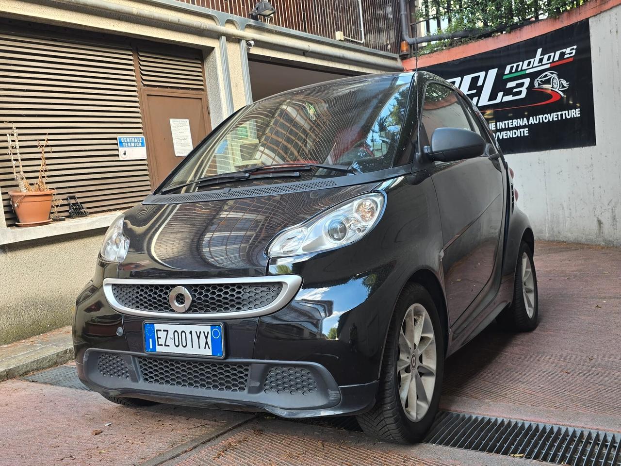 Smart ForTwo 1000 52 kW MHD coupé passion
