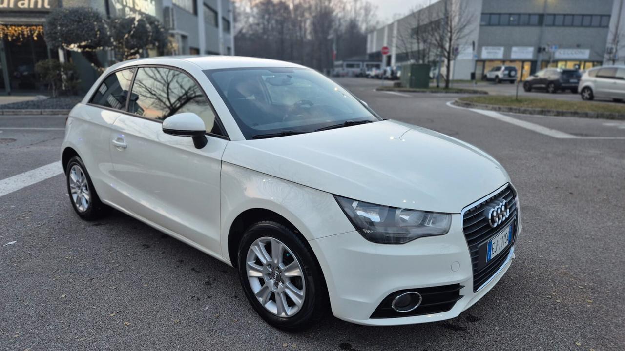 Audi A1 1.2 TFSI Ambition *NEOPATENTATI*