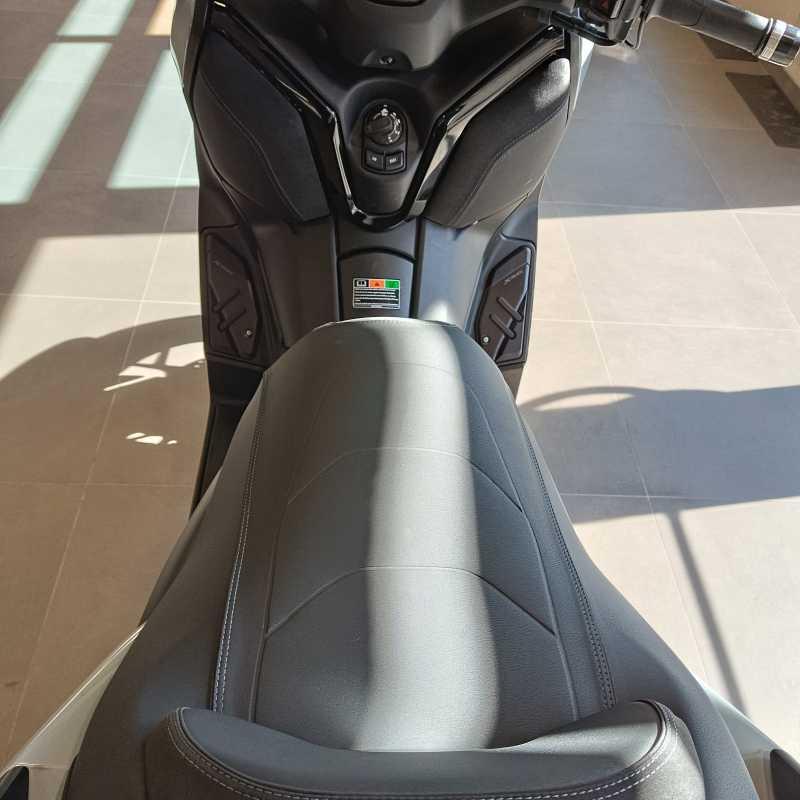 Yamaha X-Max 300 Tech Max+ - 2026