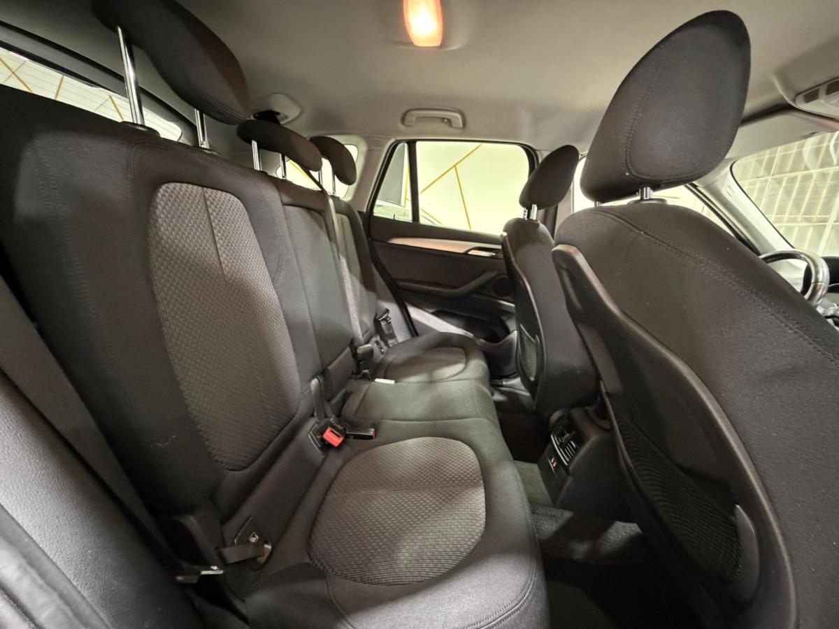 BMW - X1 - sDrive18d Msport