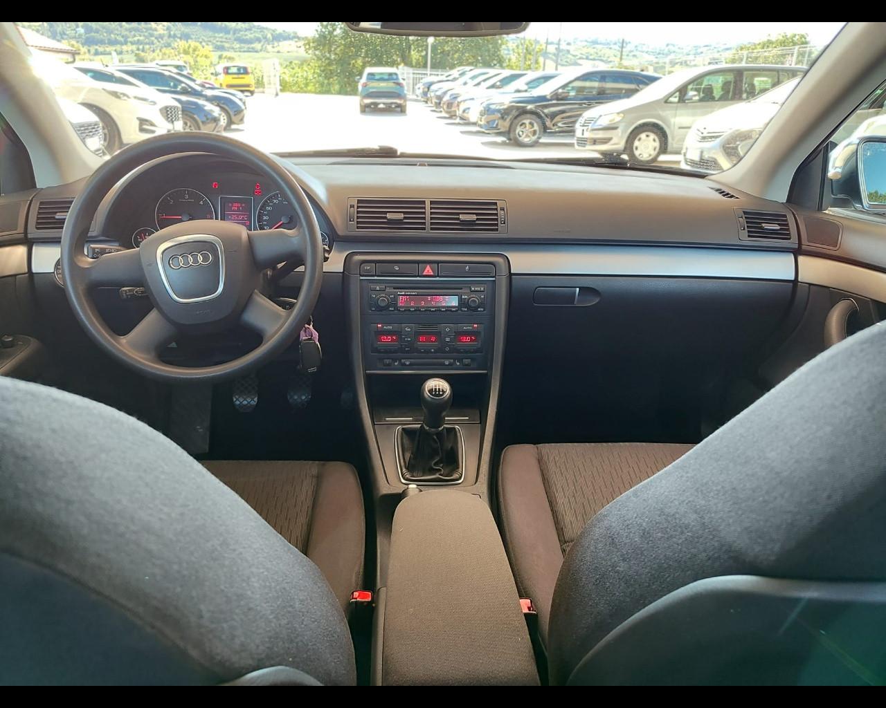 AUDI A4 3ª serie - A4 1.9 TDI