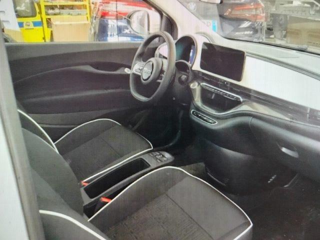 FIAT 500e Berlina 190km