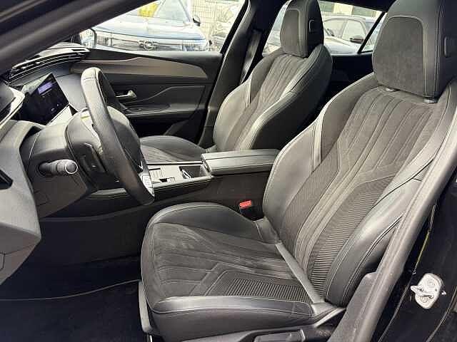 Peugeot 408 PureTech 130 CV EAT8 GT + TETTO