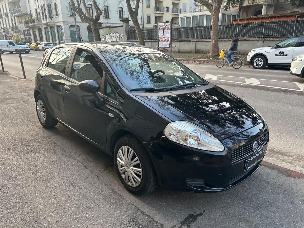 Fiat Grande Punto 1.2 Dynamic 65cv *100.000KM*NEOPATENTATI*