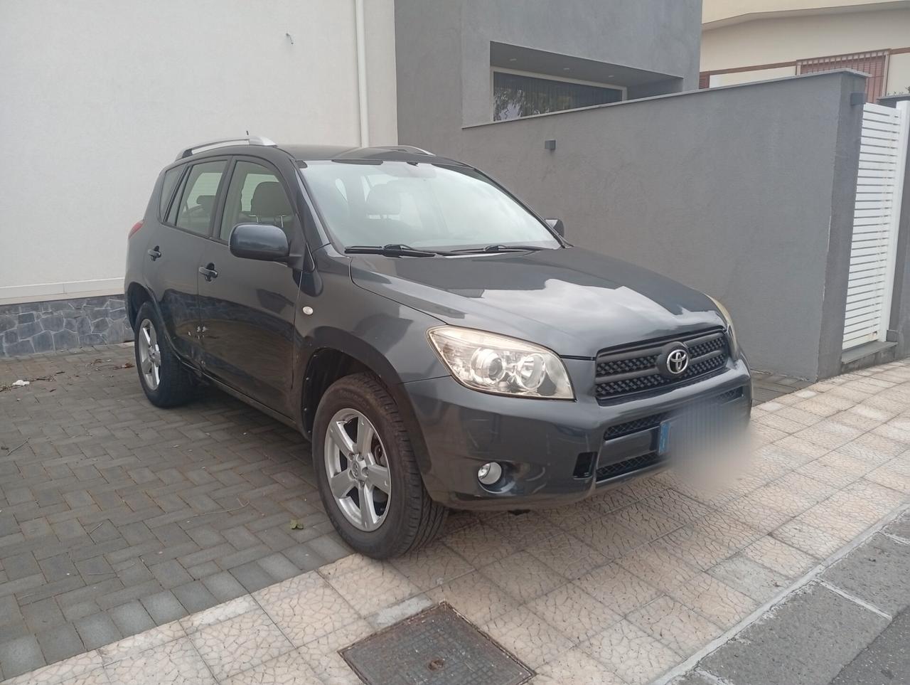 Toyota RAV 4 RAV4 2.2 D-4D 136 CV Luxury