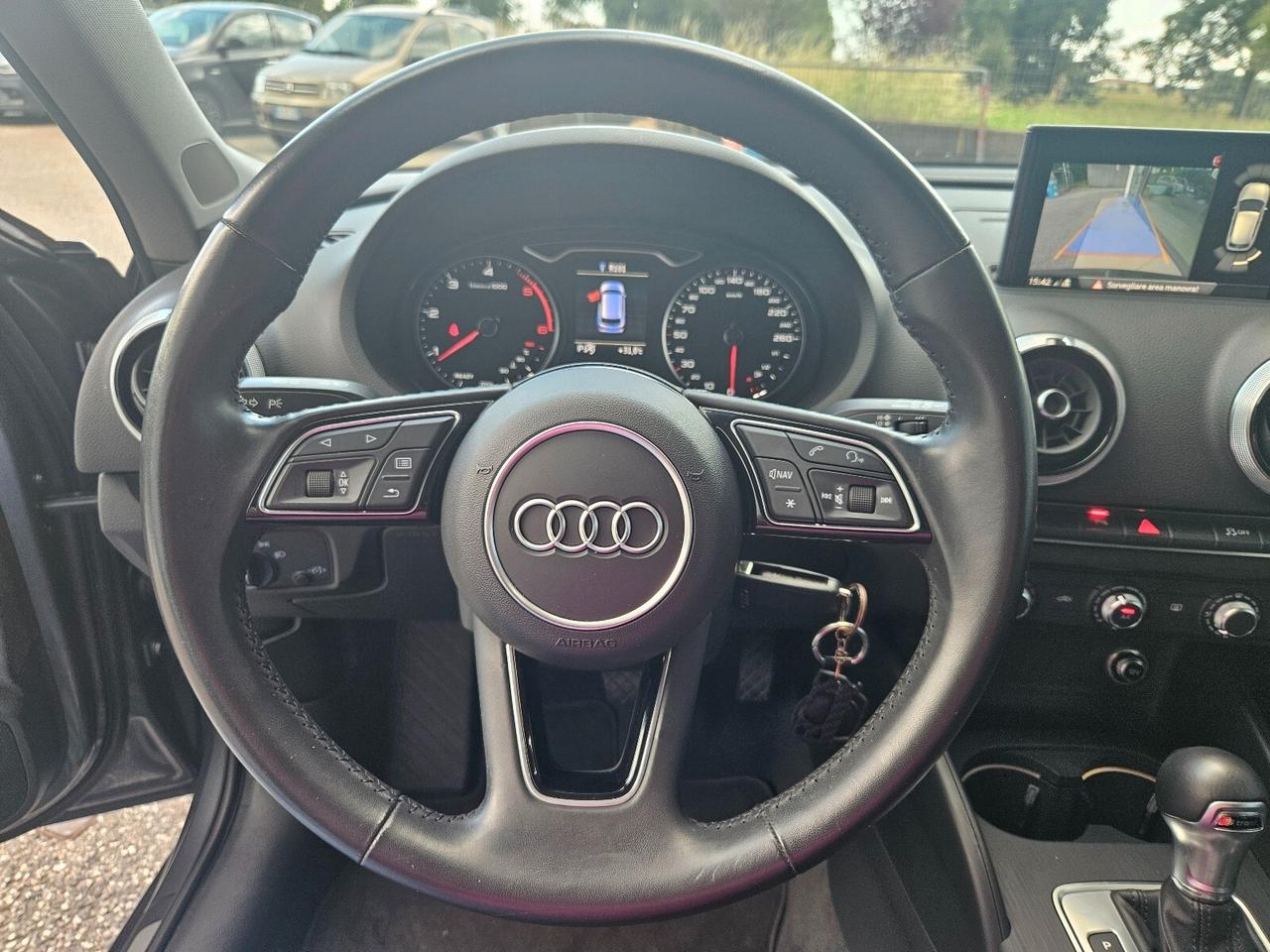 Audi A3 SPB 35 TDI S tronic Design - S-Line