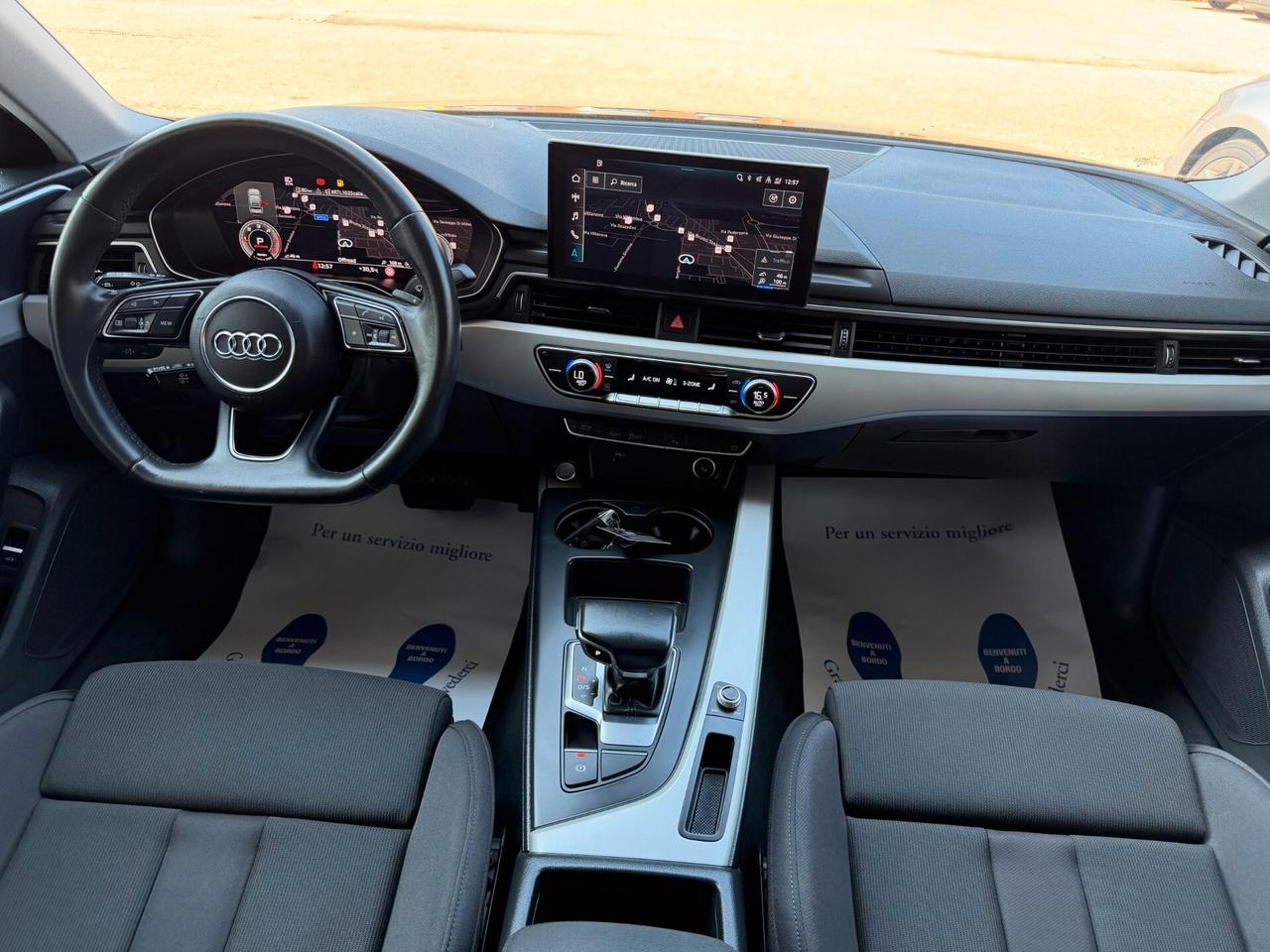 Audi A4 35 TDI/163 CV S tronic line edition fari Matrix