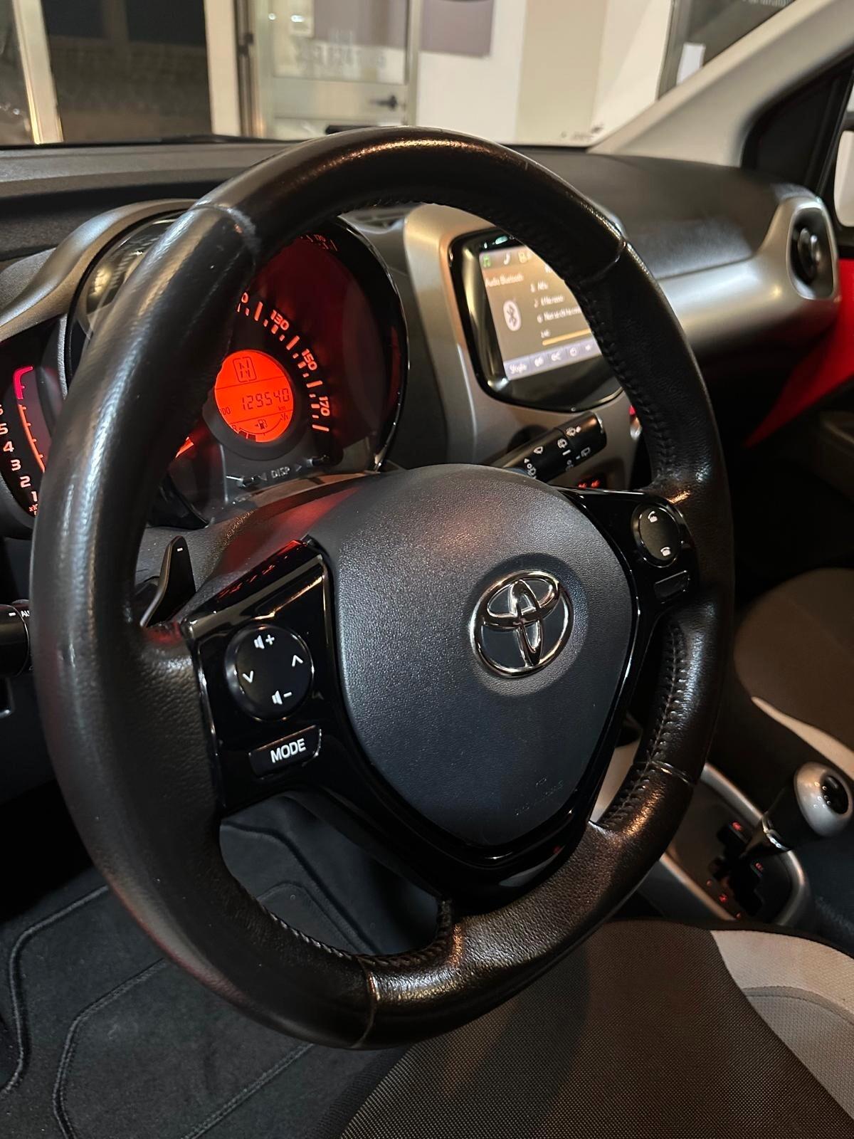 Toyota Aygo 1.0 VVT-i 69 CV 5 porte x-wave MMT
