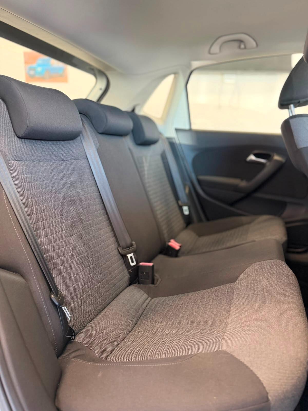 Volkswagen Polo 1.6Tdi 75cv 2011