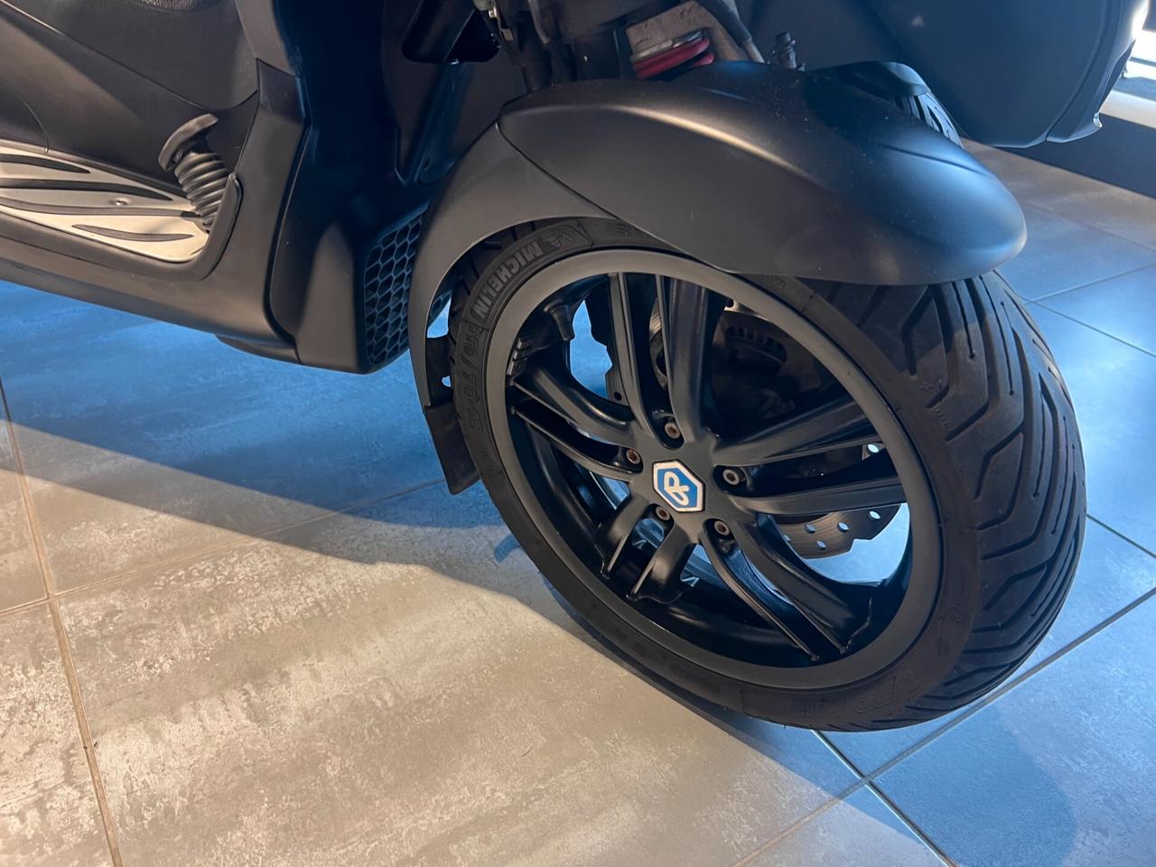 Piaggio MP3 300 hpe