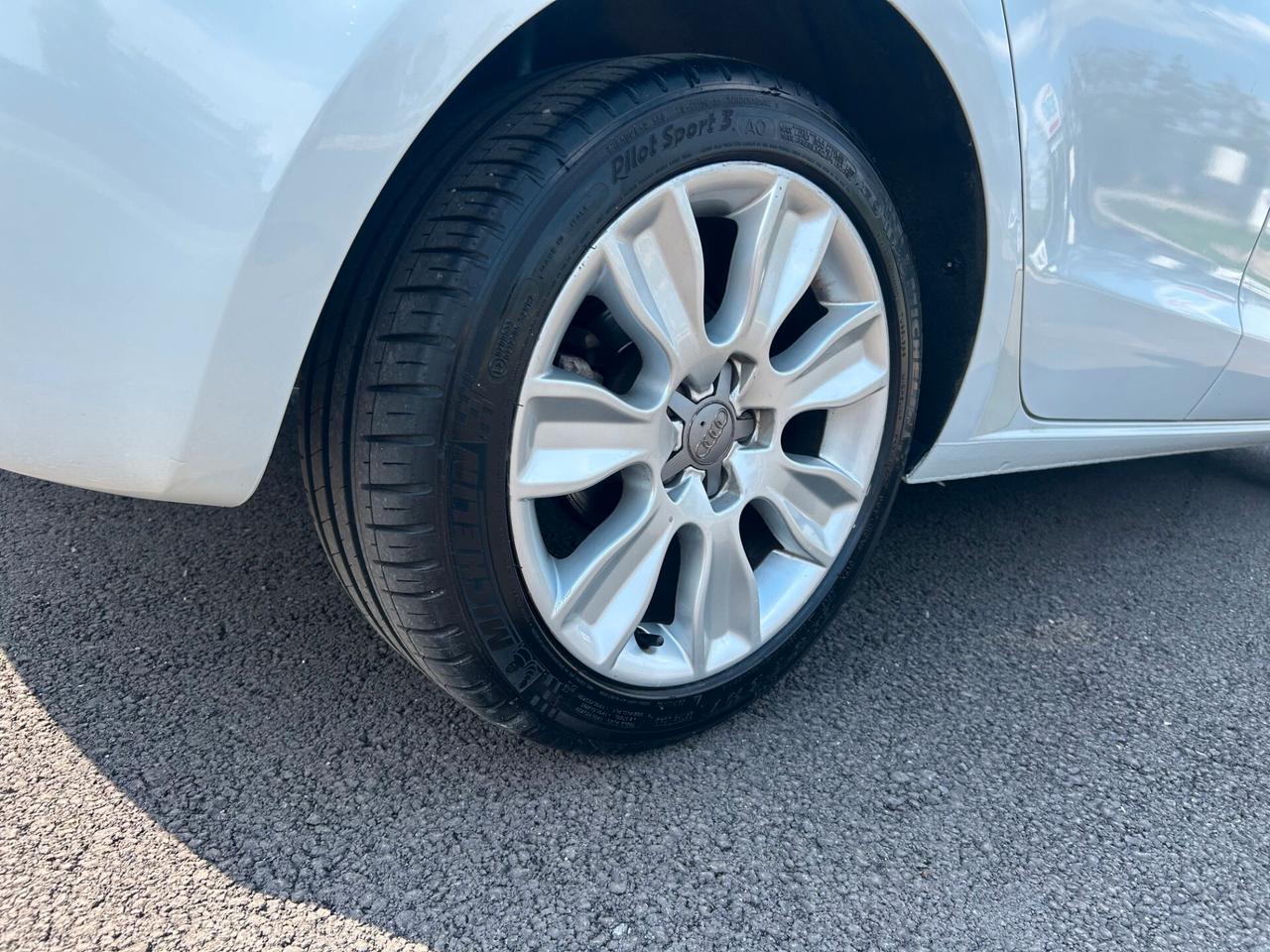 Audi A1 1.2 TFSI Ambition unico proprietario Sportback ok neopatentati 5 porte