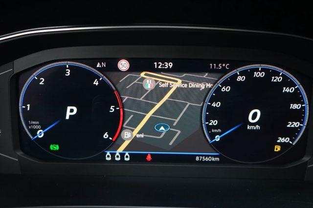 VOLKSWAGEN Passat Variant 2.0 TDI SCR EVO DSG Executive Certificata