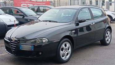 Alfa Romeo 147 1.9 JTD M-JET 16V 5