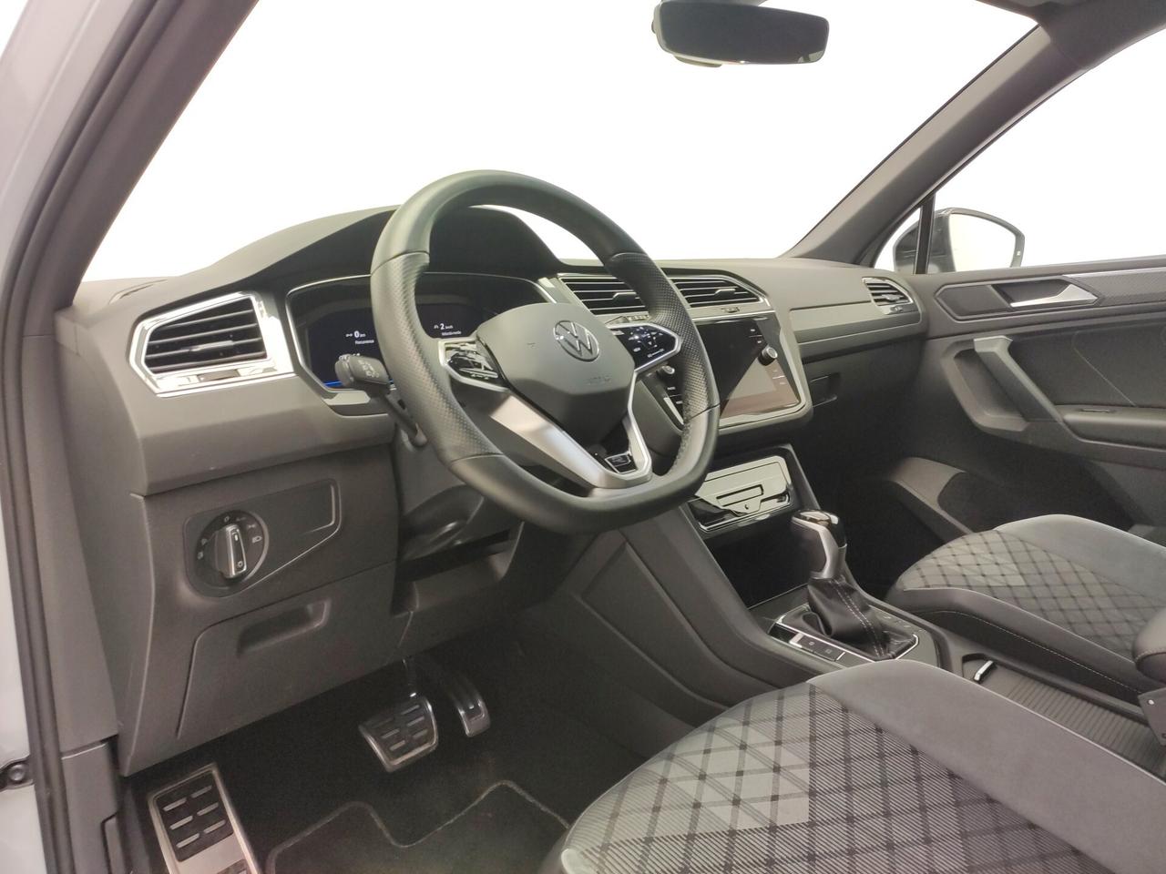 Volkswagen Tiguan 2.0 TDI 150 CV SCR DSG R-Line