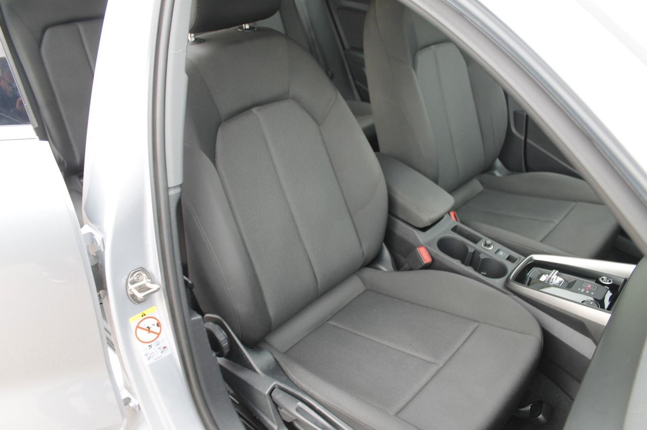 Audi A3 35 TDI S tronic Business Advanced