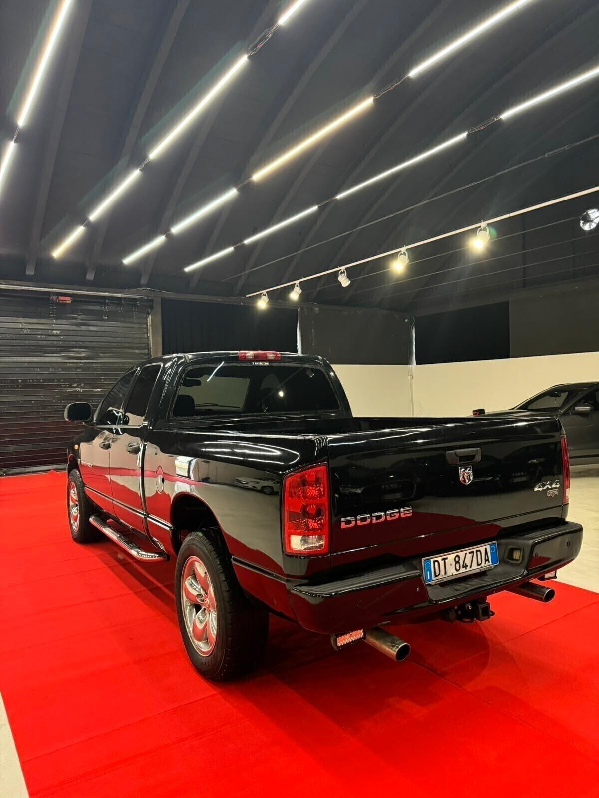 DODGE RAM AUTOCARRO V8