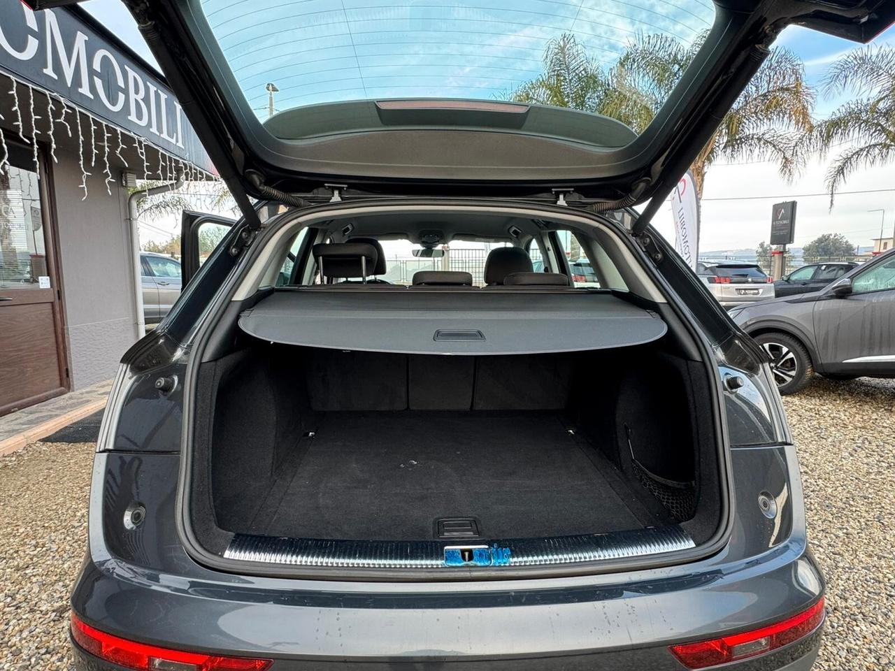 Audi Q5 2.0 TDI quattro S tronic Business