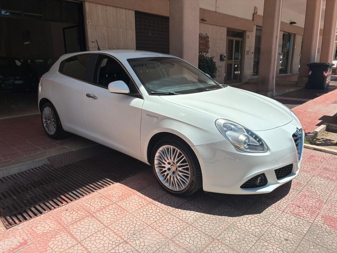 Alfa Romeo Giulietta1.6mjet105CV perfetta-11