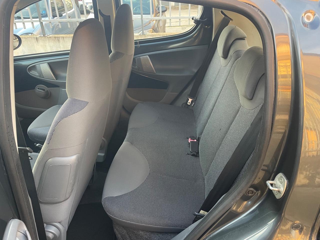 Peugeot 107 1.0 68CV 5p. Sweet Years