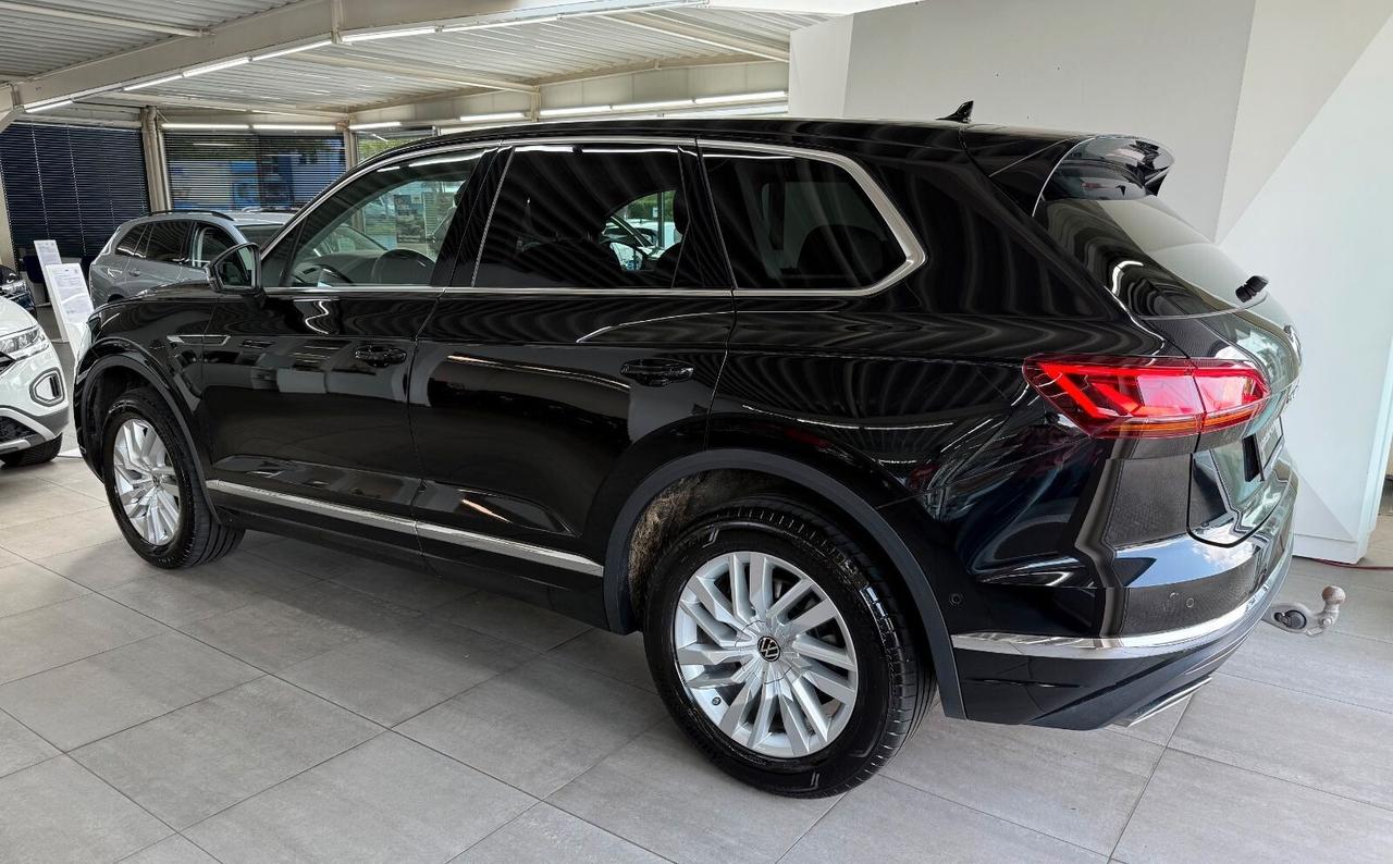 Volkswagen Touareg 3.0 TDI Elegance Navi*Matrix*Dynaudio*