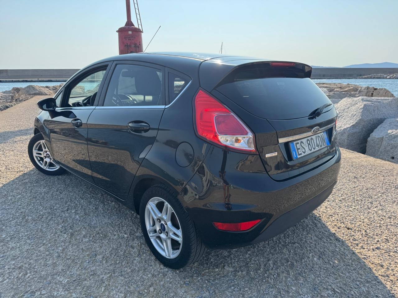 Ford Fiesta 1.5 TDCi 75CV 5 porte Titanium