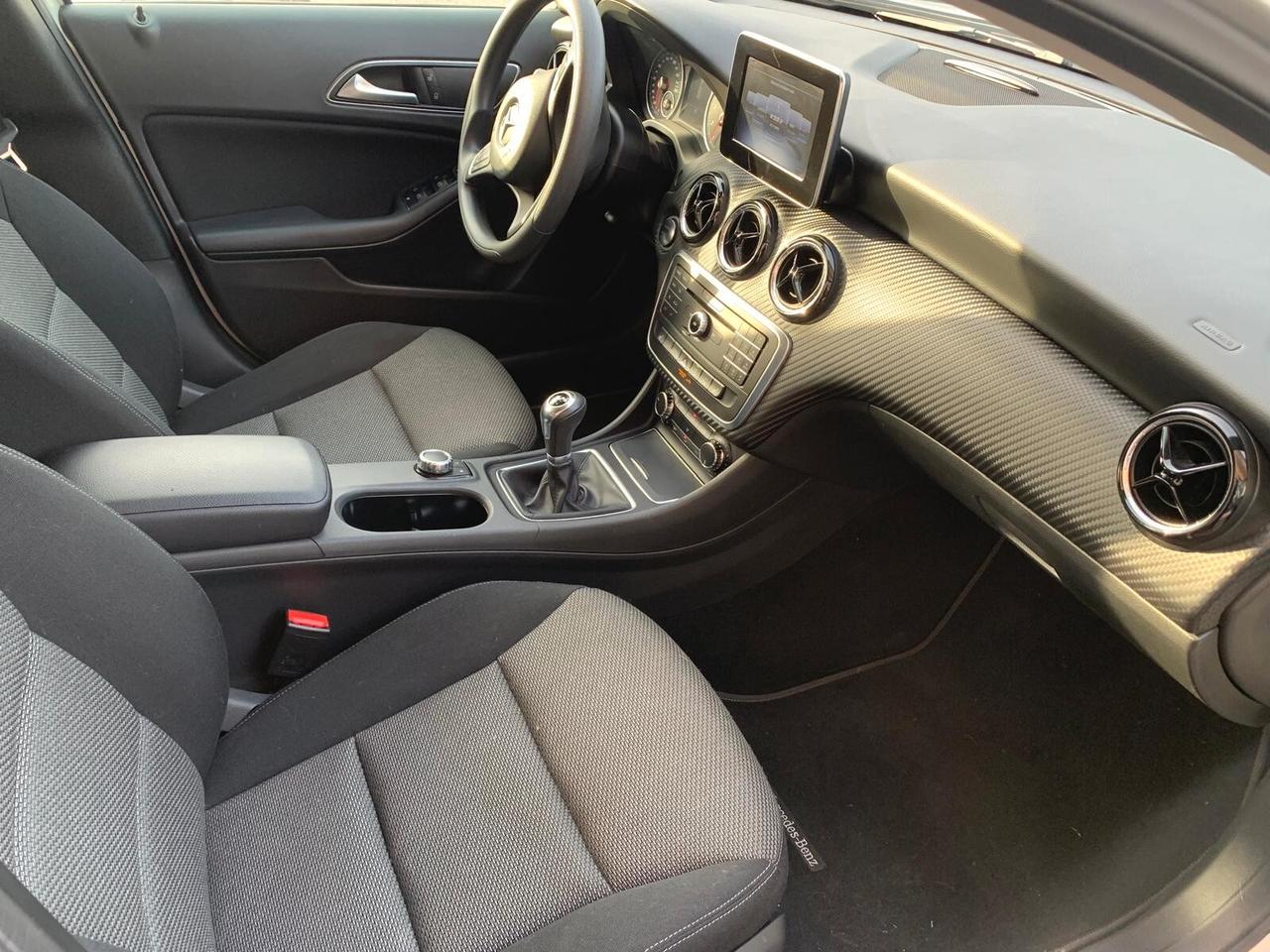 Mercedes-benz GLA 180 Business NEOPAT.