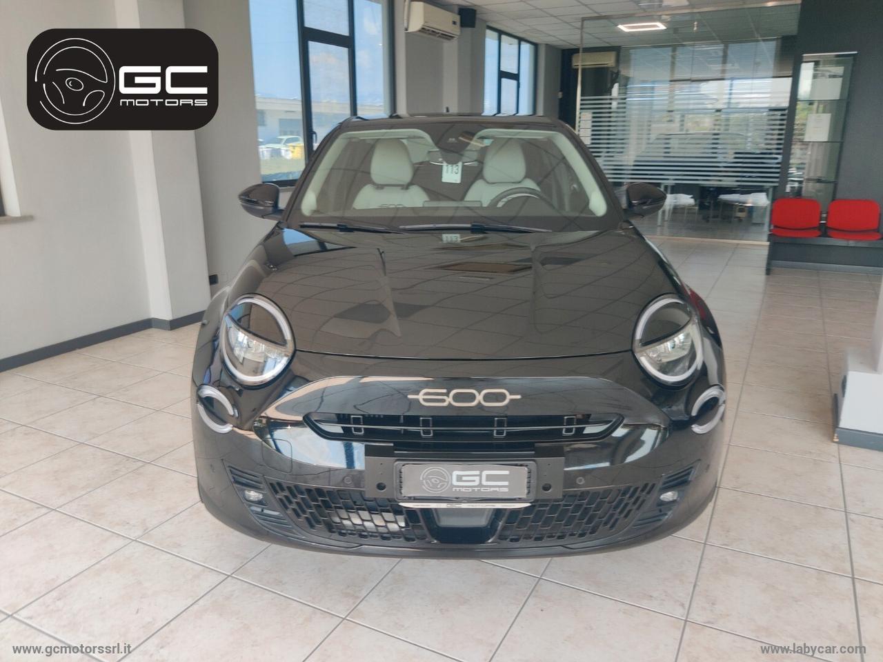 Fiat 600 Hybrid 100 CV DCT MHEV