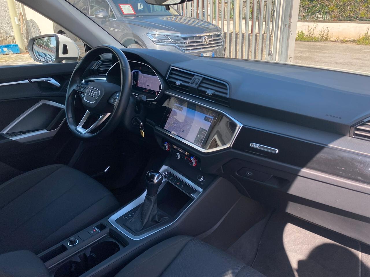 Audi Q3 S line edition 2.0 TDI 150CV s-tronic 35