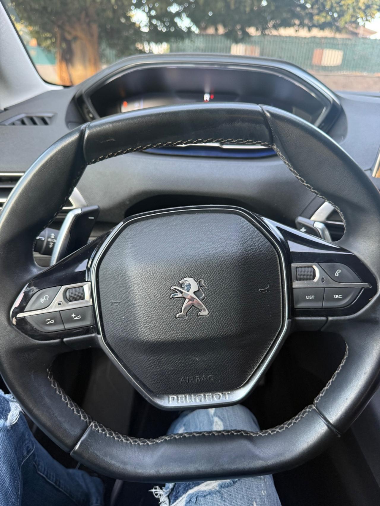 Peugeot 3008 BlueHDi 130 S&S EAT8 Allure