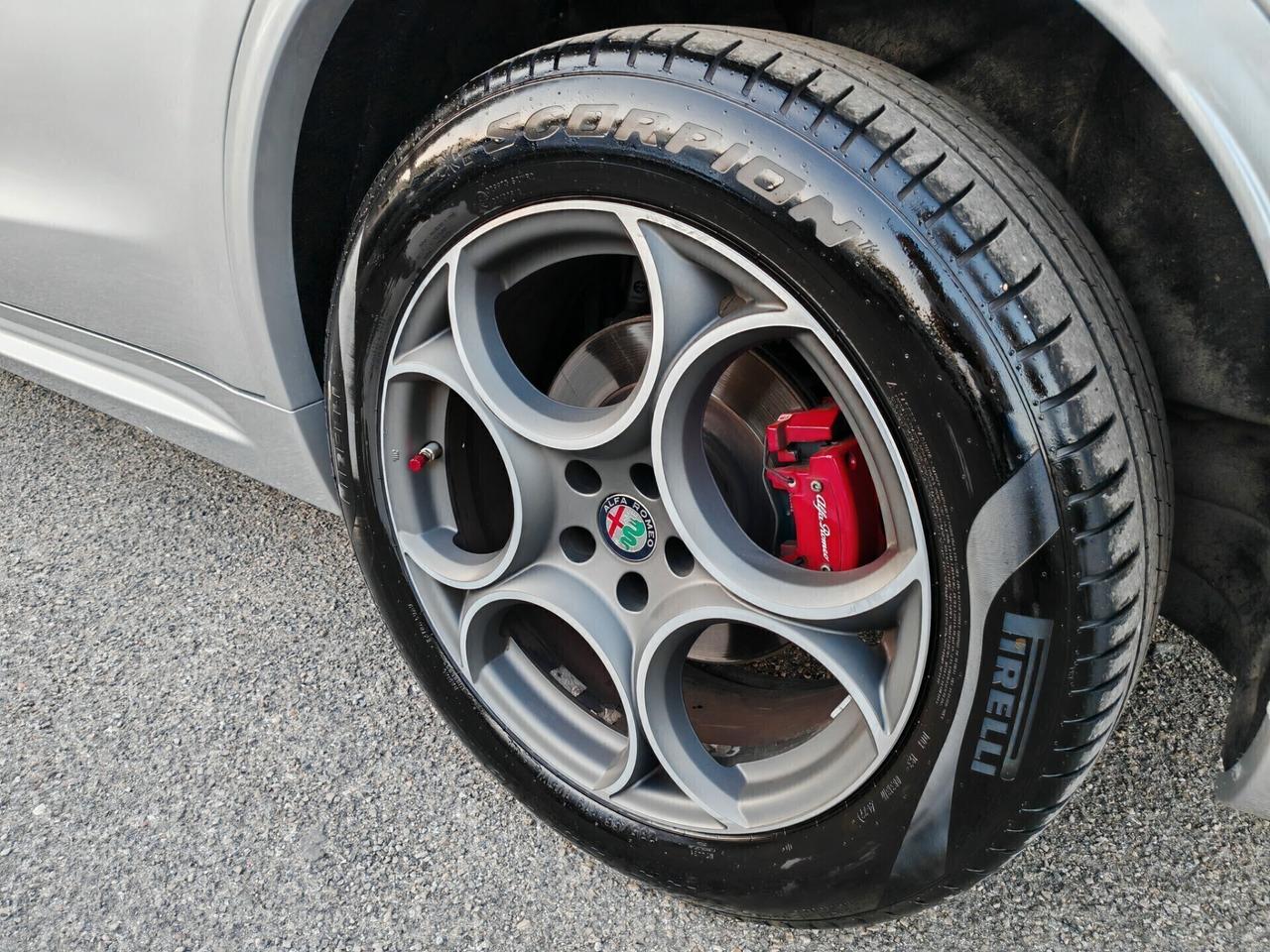 Alfa Romeo Stelvio 2.0Turbo 200CV Q4 Veloce