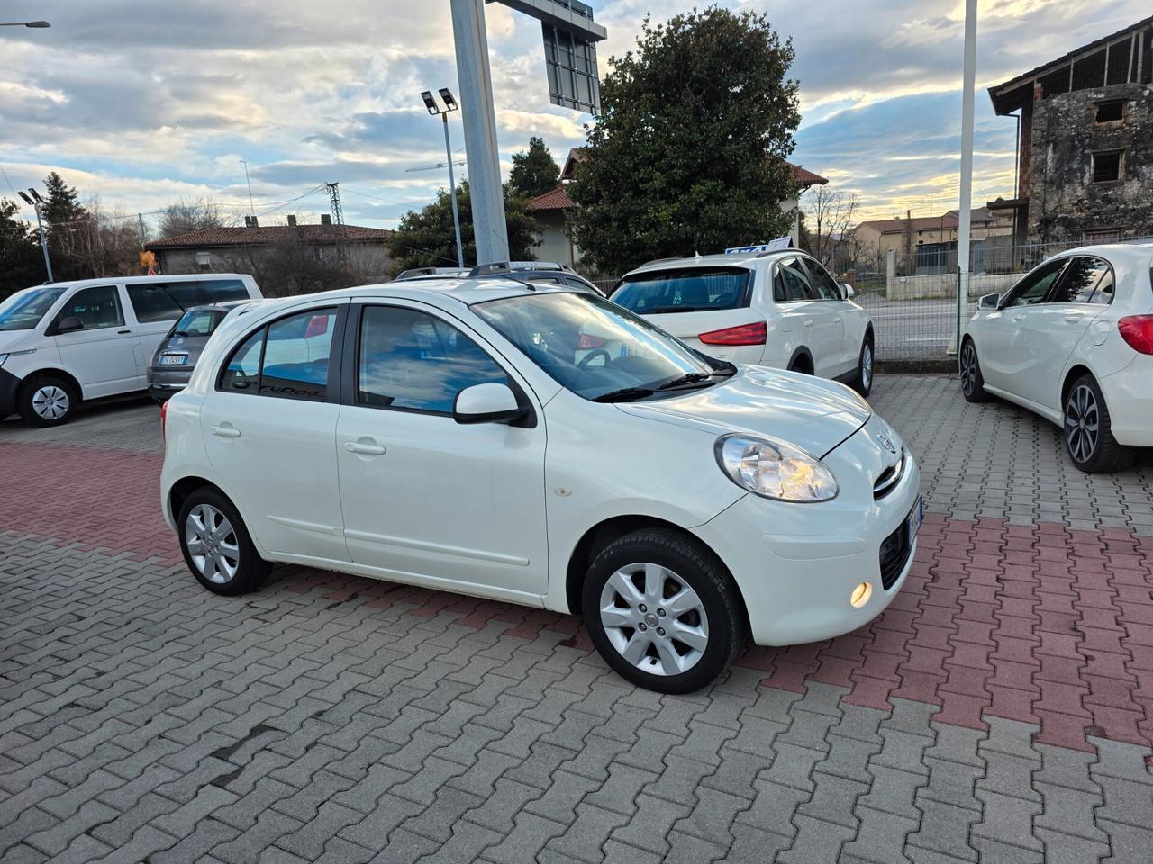 Nissan Micra 1.2 12V 5 porte Tekna