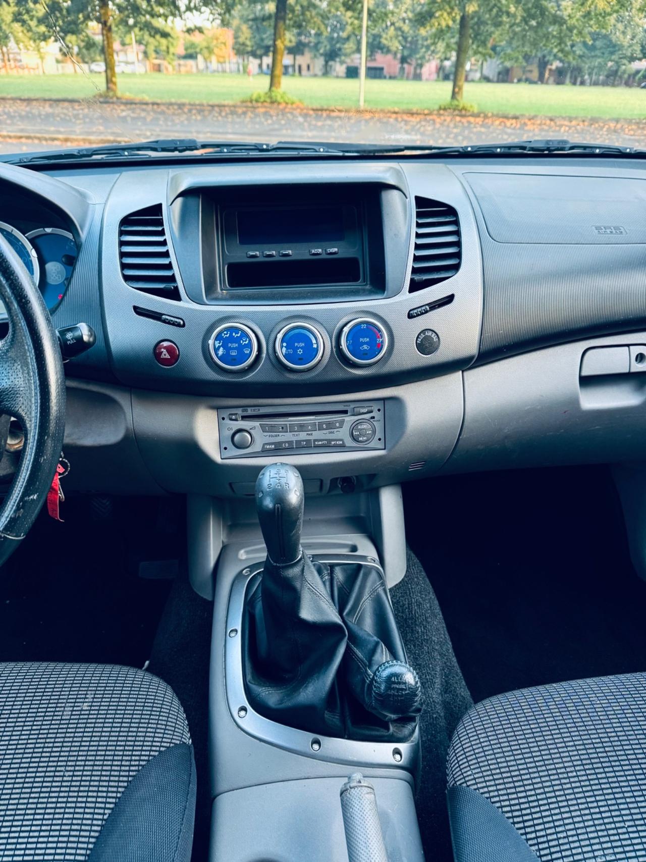 Mitsubishi L200 2.5 DI-D/136CV Club Cab Intense