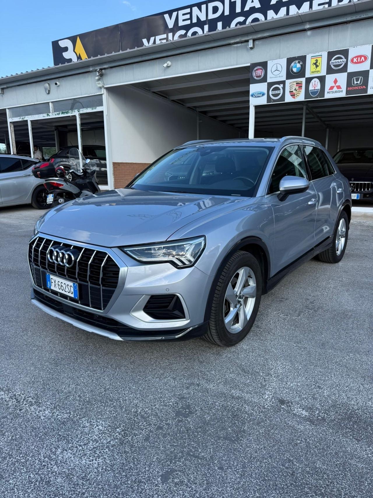 Audi Q3 35 TDI S tronic Business Advanced