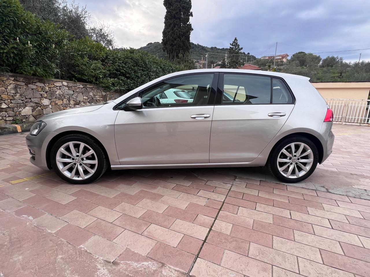 Volkswagen Golf 2.0 TDI 5p. 4MOTION Highline BlueMotion Tech.